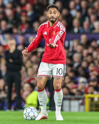 UEFA Champions League Matchday 1 of 8 Manchester United, ManU v Sabah FK Matheus Cunha of Manchester United gives his team instructions during the UEFA Champions League Matchday 1 of 8 match Manchester United vs Sabah FK at Old Trafford, Manchester, United Kingdom on 10 September 2026 (Photo by Mark Cosgrove News Images) Manchester Old Trafford Greater Manchester United Kingdom Copyright: xMarkxCosgrove NewsxImagesx