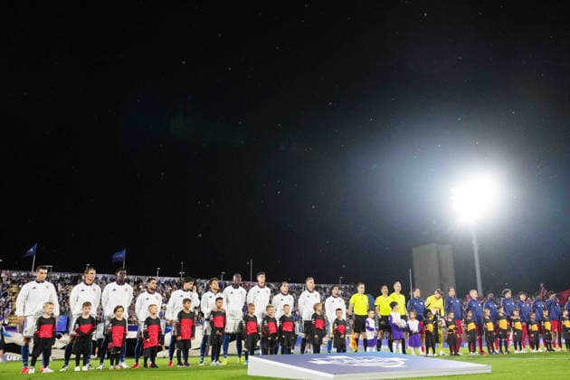 Teams line up during the UEFA Champions League football match between Como and RB Leipzig - Champions League 2026 2027 - Giuseppe Sinigallia in Como , north Italy - Thursday , September 10 , 2026. - Soccer  Copyright: xSpada LaPressex