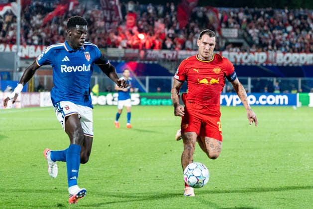 Soccer, Italy, UEFA Champions League, Matchday 1: Como 1907 vs. RB Leipzig, Thursday, September 10, 2026, Stadio Giuseppe Sinigaglia, Como: Assane Diao 11 (Como 1907), David Raum 22 (RB Leipzig) Copyright: xValentinxDomgjonix