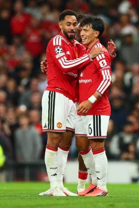 Lisandro Martinez of Manchester United, ManU celebrates scoring to make it 4-0 Manchester United v Sabah, UEFA Champions League, Football, Old Trafford, UK - 10 Sep 2026Manchester Old Trafford United Kingdom  Copyright: xPaulxCurrie Shutterstockx 17144908bf