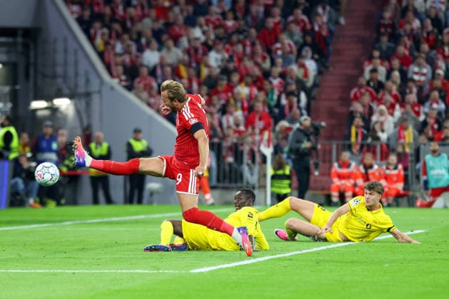 Tackle in the box: Harry Kane (FC Bayern Munich, No. 09) against Joshua Kitolano (FK Bodo Glimt, No. 16) and Villads Nielsen (FK Bodo Glimt, No. 02), GER, FC Bayern Munich vs. FK Bodo Glimt, Soccer, UEFA Champions League, Group Stage, Matchday 1, 2026–2027 Season, September 10, 2026, GER, FC Bayern Munich vs. FK Bodo Glimt, Soccer, UEFA Champions League, Group Stage, Matchday 1, 2026–2027 Season, September 10, 2026, Munich Copyright: xEibner-Pressefoto JennixMaulx EP_JML