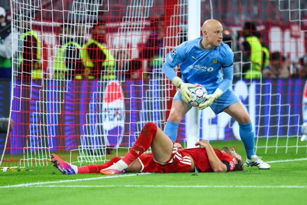 Julian Faye Lund of FK Bodo Glimt, No. 01, with the ball; Harry Kane of FC Bayern Munich, No. 09, on the ground; GER; FC Bayern Munich vs. FK Bodo Glimt; soccer; UEFA Champions League; group stage; Matchday 1, 2026–2027 season, September 10, 2026, GER, FC Bayern Munich vs. FK Bodo Glimt, soccer, UEFA Champions League, group stage, Matchday 1, 2026–2027 season, September 10, 2026, Munich Copyright: xEibner-Pressefoto JennixMaulx EP_JML