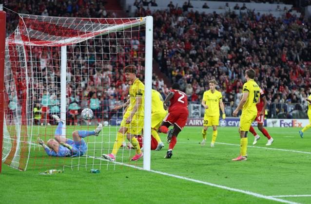 September 10, 2026, GER, Soccer, Men s, UEFA Champions League, Group Stage, 2026–2027 Season, Matchday 1, FC Bayern Munich vs. FK Bodø Glimt; Goal to make it 2–0; Scorer: Harry Kane; FC Bayern Munich 09 scores the 2–0 goal past goalkeeper Julian Faye Lund; FK Bodø Glimt 01; Munich; Allianz Arena; Bayern; Germany Copyright: xNordphoto Schneiderx