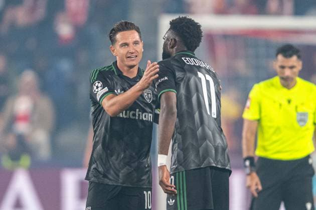 Florian Thauvin a goal celebrate with his teammate during UEFA Champions league match, SK Slavia Praha - RC Lens , 10 september 2026, Fortuna Arena, Praha, Czech republic Copyright: xMICHALxFAJT,ZOSPORTU.SKx MAJ_4000