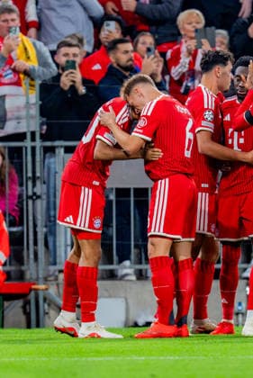 UEFA Champions League, Matchday 1, FC Bayern Munich vs. Bodo Glimt on September 10, 2026: Goal and celebration following Jamal Musiala s 1-0 goal, with Konrad Laimer, Joshua Kimmich, and Michael Olise Copyright: xBahhoxKarax
