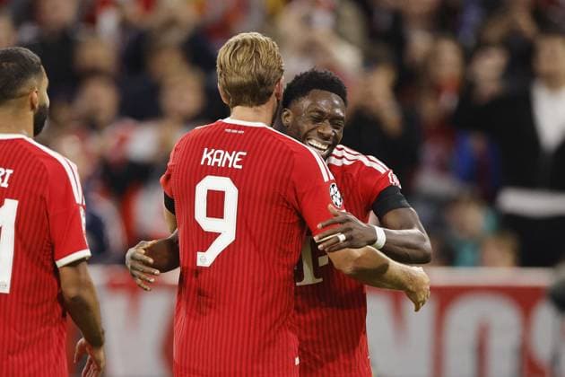 MUNICH - (lr) Harry Kane of FC Bayern Munich and Alphonso Davies of FC Bayern Munich celebrate the 3-0 lead during the Champions League match between FC Bayern Munich and FK Bodo Glimt on September 10, 2026, at the Allianz Arena in Munich, Germany. BART STOUTJESDIJK ANP UEFA Champions League 2026 27 xVIxANPxSportx xBartxStoutjesdijkxIVx 567948444 originalFilename: 567948444.jpg