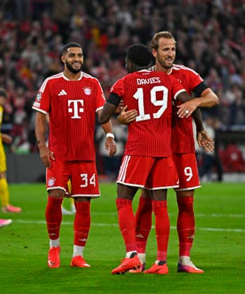September 10, 2026, Soccer: UEFA Champions League 2026–2027, Matchday 1, FC Bayern Munich vs. FK Bodo Glimt, at the Allianz Arena in Munich; from left: Ismael Saibari (FC Bayern Munich), Alphonso Davies (FC Bayern Munich), and Harry Kane (FC Bayern Munich) celebrate