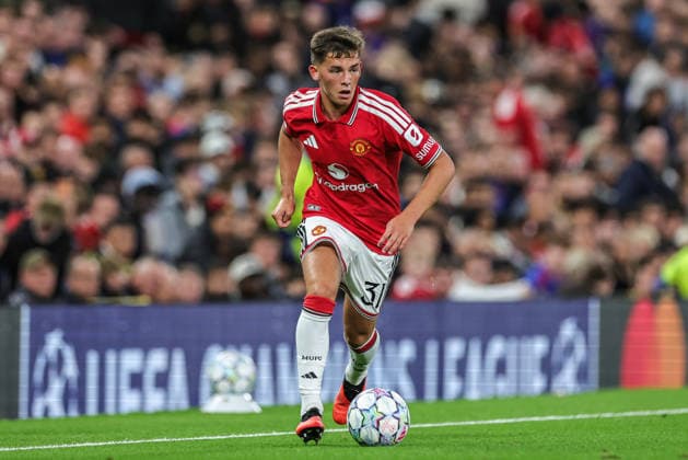 UEFA Champions League Matchday 1 of 8 Manchester United, ManU v Sabah FK Shea Lacey of Manchester United breaks with the ball during the UEFA Champions League Matchday 1 of 8 match Manchester United vs Sabah FK at Old Trafford, Manchester, United Kingdom on 10 September 2026 (Photo by Mark Cosgrove News Images) Manchester Old Trafford Greater Manchester United Kingdom Copyright: xMarkxCosgrove NewsxImagesx