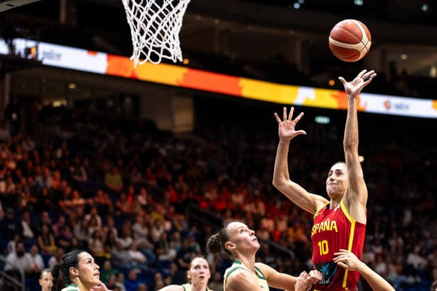 Maria Conde (Spain), 10 on a shot, GER, Australia vs. Spain, Basketball, 2026 FIBA Women s World Cup, Quarterfinals, September 10, 2026, GER, Australia vs. Spain, Basketball, 2026 FIBA Women s World Cup, Quarterfinals, September 10, 2026, Berlin Copyright: xEibner-Pressefoto MaxxVincenx EP_MVN