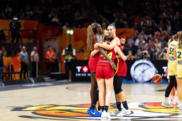 Awa Fam (Spain), 11, Iyana Martin (Spain), 44, Raquel Carrera (Spain), 14, celebrating after the victory at the end of the game, GER, Australia vs. Spain, Basketball, 2026 FIBA Women s World Cup, Quarterfinals, September 10, 2026, GER, Australia vs. Spain, Basketball, FIBA Women’s World Cup 2026, Quarterfinals, September 10, 2026, Berlin Copyright: xEibner-Pressefoto MaxxVincenx EP_MVN