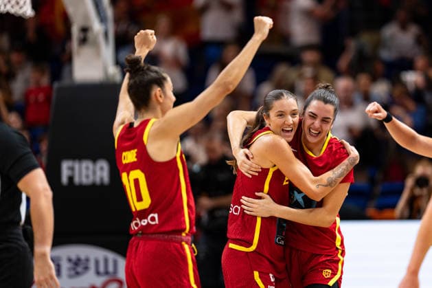 Maria Conde of Spain, 10, celebrates after the victory at the end of the game, GER, Australia vs. Spain, Basketball, FIBA Women s World Cup 2026, Quarterfinals, September 10, 2026, GER, Australia vs. Spain, Basketball, 2026 FIBA Women’s World Cup, Quarterfinals, September 10, 2026, Berlin Copyright: xEibner-Pressefoto MaxxVincenx EP_MVN