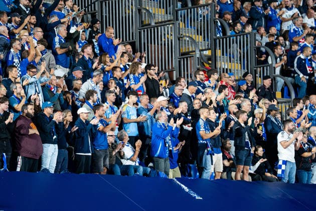 Soccer, Italy, UEFA Champions League, Matchday 1: Como 1907 vs. RB Leipzig, Thursday, September 10, 2026, Stadio Giuseppe Sinigaglia, Como; Como 1907 fans applauding Copyright: xValentinxDomgjonix