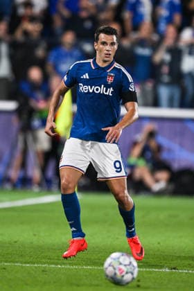 Como™s Tasos Douvikas in action during the UEFA Champions League stage match Phase MD1 between Calcio Como and RB Leipzig at the Giuseppe Sinigaglia stadium in Como, north Italy -September 10, 2026 - Soccer.  Copyright: xTizianoxBallabio LaPressex