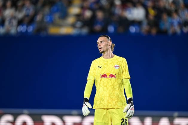 Como™s Maarten Vandevoordt lookonduring the UEFA Champions League stage match Phase MD1 between Calcio Como and RB Leipzig at the Giuseppe Sinigaglia stadium in Como, north Italy -September 10, 2026 - Soccer.  Copyright: xTizianoxBallabio LaPressex