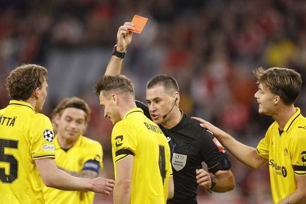 MUNICH - (lr) Odin Bjortuft of Bodo Glimt receives a red card from referee Rade Obrenovic during the Champions League match between FC Bayern Munich and FK Bodo Glimt on September 10, 2026, at the Allianz Arena in Munich, Germany. BART STOUTJESDIJK ANP UEFA Champions League 2026 27 xVIxANPxSportx xBartxStoutjesdijkxIVx 567950672 originalFilename: 567950672.jpg