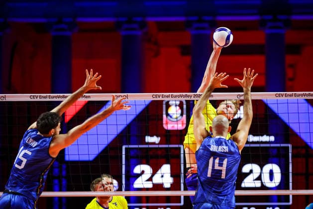 Svezia s Jacob Ekman during the opening match of the CEV Enel Eurovolley 2026, between Italy and Sweden, Piazza del Plebiscito, Naples, September 10, 2026.  Copyright: xAlessandroxGarofalo LaPressex