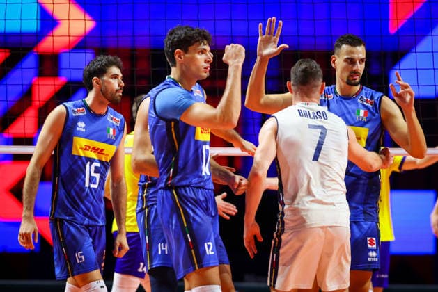 Italy celebrates during the opening match of the CEV Enel Eurovolley 2026, between Italy and Sweden, Piazza del Plebiscito, Naples, September 10, 2026.  Copyright: xAlessandroxGarofalo LaPressex