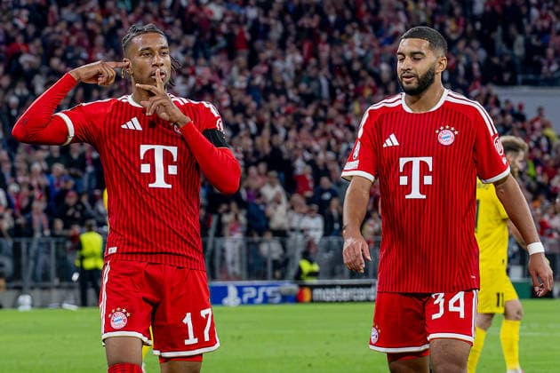Michael Olise (FC Bayern Munich, 17) celebrates his goal to make it 4–0; Ismael Saibari (FC Bayern Munich, 34) comes over from the right to congratulate him; GER, FC Bayern Munich vs. FK Bodo Glimt, soccer, UEFA Champions League, group stage, Matchday 1, 2026–2027 season, September 10, 2026. DFL and DFB regulations prohibit any use of photographs as image sequences and or quasi-video. Photo: HMB Media, Heike Feiner Copyright: HMBxMedia HeikexFeiner