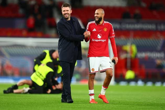 Manchester United, ManU manager Michael Carrick at the end of the match Wirth Noussair Mazraoui Manchester United v Sabah, UEFA Champions League, Football, Old Trafford, UK - 10 Sep 2026Manchester Old Trafford United Kingdom  Copyright: xPaulxCurrie Shutterstockx 17144908ca