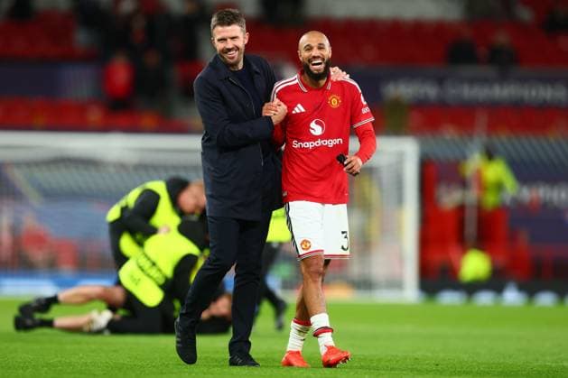 Manchester United, ManU manager Michael Carrick at the end of the match Wirth Noussair Mazraoui Manchester United v Sabah, UEFA Champions League, Football, Old Trafford, UK - 10 Sep 2026Manchester Old Trafford United Kingdom  Copyright: xPaulxCurrie Shutterstockx 17144908cd