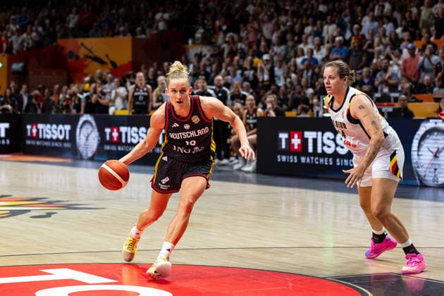 Leonie Fiebich (Germany), No. 13, dribbling; Billie Massey (Belgium), No. 34; GER, Belgium vs. Germany, Basketball, 2026 FIBA Women’s World Cup, Quarterfinals, September 10, 2026, GER, Belgium vs. Germany, Basketball, 2026 FIBA Women’s World Cup, Quarterfinals, September 10, 2026, Berlin Copyright: xEibner-Pressefoto MaxxVincenx EP_MVN