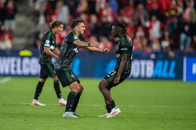 Team RC Lens a win celebrates during UEFA Champions league match, SK Slavia Praha - RC Lens , 10 september 2026, Fortuna Arena, Praha, Czech republic Copyright: xMICHALxFAJT,ZOSPORTU.SKx MAJ_4281