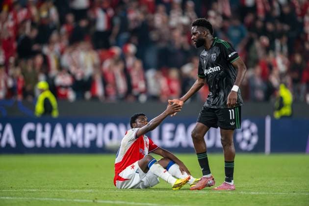 Team RC Lens a win celebrates during UEFA Champions league match, SK Slavia Praha - RC Lens , 10 september 2026, Fortuna Arena, Praha, Czech republic Copyright: xMICHALxFAJT,ZOSPORTU.SKx MAJ_4335