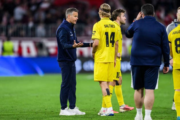 September 10, 2026: Head coach Kjetil Knutsen and Ulrik Saltnes of Bodo Glimt during the UEFA Champions League soccer match between Bayern Munich and Bodo Glimt on September 10, 2026 in Munich. Photo by Marius Simensen, BILDBYRAN COP 238 MM0073 bbeng football soccer UEFA Champions League Bodo Glimt Bayern Munich  Copyright: MARIUSxSIMENSEN BB260910BB993