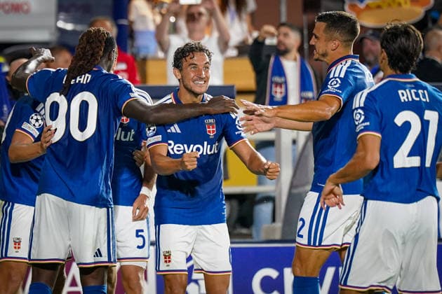 Italy Soccer UEFA Champions League 2026–2027, Matchday 1: Como 1907 vs. RB Leipzig; Giuseppe Sinigaglia, Como; Joy, Emotions, Cheers, Victory; Luis Milla, Como 1907; 6 Marc Oliver Kempf, Como 1907; 2 Copyright: xJOERANxSTEINSIEKx