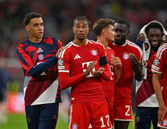 September 10, 2026, Soccer, UEFA Champions League 2026–2027, Matchday 1, FC Bayern Munich vs. FK Bodo Glimt, at the Allianz Arena in Munich; from left: Jamal Musiala (Bayern Munich), Michael Olise (FC Bayern Munich), Tom Bischof (FC Bayern Munich), Dayot Upamecano (FC Bayern Munich), and Alphonso Davies (FC Bayern Munich) celebrate