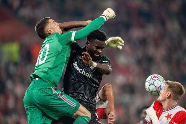 Robin Risser in a battle for the ball during UEFA Champions league match, SK Slavia Praha - RC Lens , 10 september 2026, Fortuna Arena, Praha, Czech republic Copyright: xMICHALxFAJT,ZOSPORTU.SKx MAJ_4157