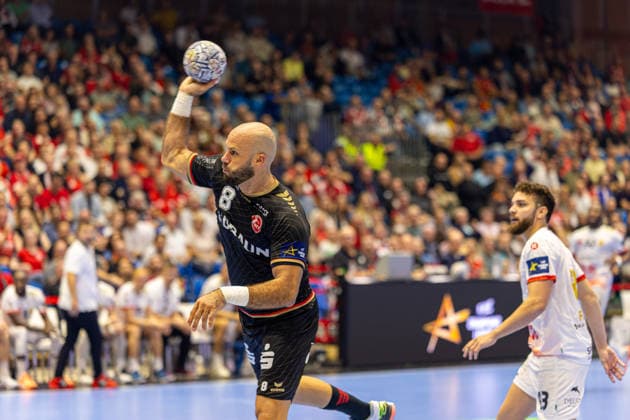 KASSEL, GERMANY - SEPTEMBER 10: Adrian Sipos (MT Melsungen, 8) with ball during the EHF Champions League, match between MT Melsungen vs. HC Vardar 1961 at Rothenbach-Halle on September 10, 2026 in Kassel, Germany. Hessen Germany Copyright: xBEAUTIFULxSPORTS Freudensteinx