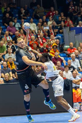 KASSEL, GERMANY - SEPTEMBER 10: Dainis Kristoppans (MT Melsungen, 10) with ball during the EHF Champions League, match between MT Melsungen vs. HC Vardar 1961 at Rothenbach-Halle on September 10, 2026 in Kassel, Germany. Hessen Germany Copyright: xBEAUTIFULxSPORTS Freudensteinx