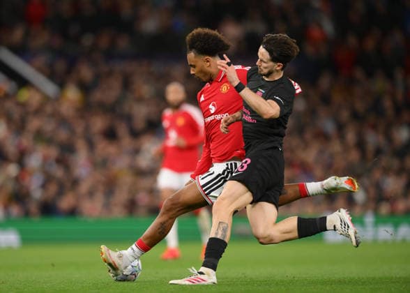MANCHESTER, ENGLAND - SEPTEMBER 10: Joshua Zirkzee of Manchester United, ManU has a shot during the UEFA Champions League 2026 27 League Phase MD1 match between Manchester United and Sabah FC at Old Trafford on September 10, 2026 in Manchester, England.  Copyright: xMBxMediax