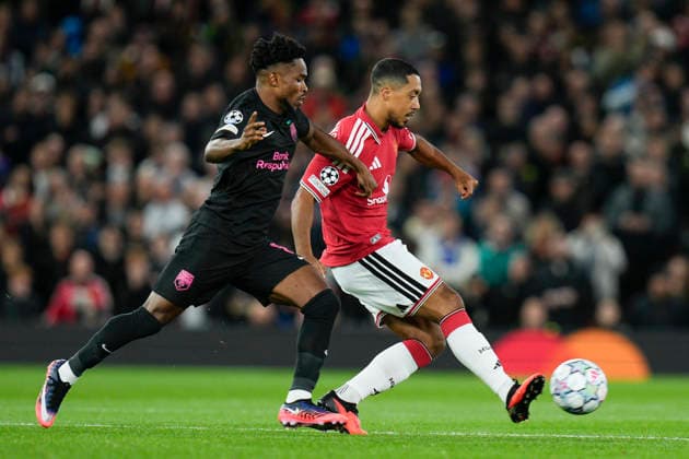 Manchester United, ManU v Sabah FK, UEFA Champions League Youri Tielemans of Manchester United controls the ball during the Manchester United v Sabah FK UEFA Champions League 1st Round match at Old Trafford, Manchester, England on 10 September 2026 Credit: Steve Flynn Every Second Media Editorial use only. All images are copyright Every Second Media Limited. No images may be reproduced without prior permission. Copyright: xIMAGO EveryxSecondxMediax ESM-2151-0083 StevexFlynnx xEveryxSecondxMediax