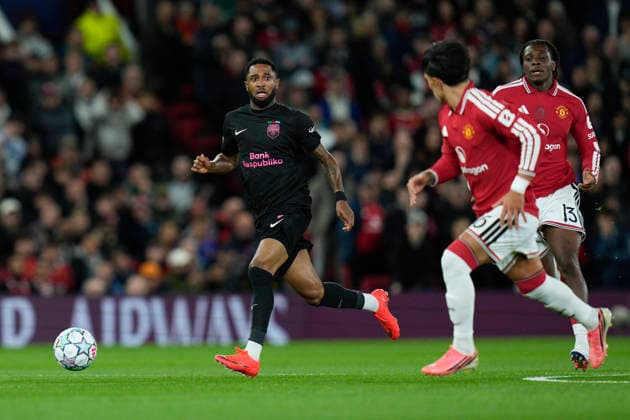 Manchester United, ManU v Sabah FK, UEFA Champions League Kaheem Parris of Sabah runs with the ball during the Manchester United v Sabah FK UEFA Champions League 1st Round match at Old Trafford, Manchester, England on 10 September 2026 Credit: Steve Flynn Every Second Media Editorial use only. All images are copyright Every Second Media Limited. No images may be reproduced without prior permission. Copyright: xIMAGO EveryxSecondxMediax ESM-2151-0094 StevexFlynnx xEveryxSecondxMediax