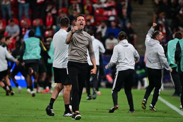 RC Lens coach Dino Toppmoller celebrates his side s third goal during the Football Champions League opening round match Slavia Prague vs RC Lens on September 10, 2026, in Prague, Czech Republic. (CTKxPhoto MichalxKamaryt) CTKPhotoP2026091100133  CTKPhotoP2026091100133
