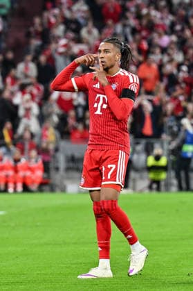 MUNICH, GERMANY; 10. SEPTEMBER: Bayern Munich celebrating the goal to 4-0 by Michael OLISE (FC Bayern Munich 17) Tor Torschuetze Freude Happy during the Champions League Match between FC Bayern Muenchen vs. FK Bodo Glimt at Matchday 1 at Allianz Arena Copyright: xBEAUTIFULxSPORTS Goldbergx
