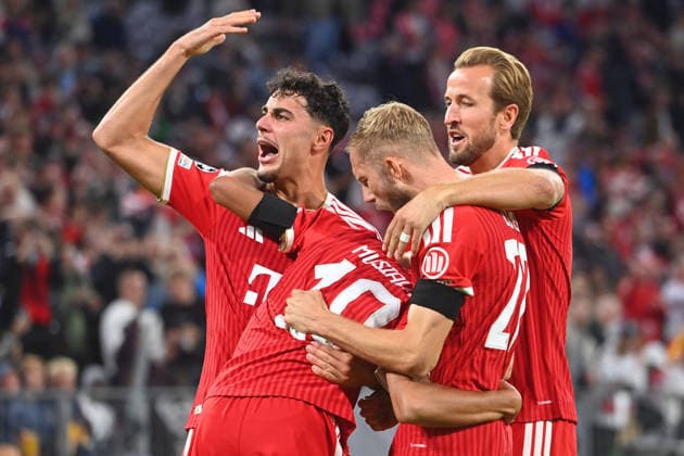 Goal celebration featuring Jamal MUSIALA of Bayern Munich alongside Aleksandar PAVLOVIC of Bayern Munich, Konrad LAIMER of Bayern Munich, and Harry KANE of Bayern Munich after scoring the 1-0 goal, Celebration, joy, excitement, action, soccer, Champions League, 2026–27 season, group stage: FC Bayern Munich vs. Bodo Glimt 5–0 on September 10, 2026