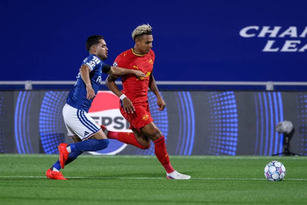 Como 1907 v RB Leipzig, UEFA Champions League, Como, Italy Como, Italy. 10th, September 2026. Antonio Nusa (R) of RB Leipzig and Yan Couto (L) of Como 1907 seen during the UEFA Champions League match between Como 1907 and RB Leipzig at Sinigaglia Stadium in Como. Italy, Como  Copyright: xGonzalesxPhoto StefanoxNicolix