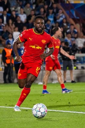 Ridle Baku seen during UEFA Champions League 2026 2027 league phase game between teams of Como 1907 and RB Leipzig (Martin Cocciolo Ball Raw Images) Como Stadio Giuseppe Sinigaglia Italy Copyright: xMartinxCocciolox COMRBL-21