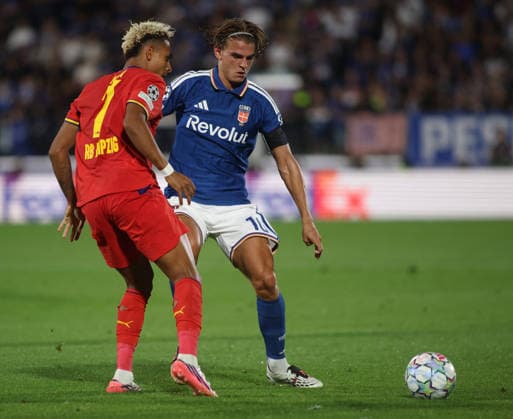 SOCCER - UEFA Champions League - Como 1907 vs. RB Leipzig Photo by IPA ABACAPRESS.COM88370608 - Nico Paz of Como 1907 and Antonio Nusa of RB Leipzig during the UEFA Champions League 2026–27 season soccer match between Como 1907 and RB Leipzig on September 10, 2026, at Giuseppe Sinigaglia Stadium in Como, Italy. Photo by Nderim KACELI Como Italy  Copyright: xIPAxSport ABACAx