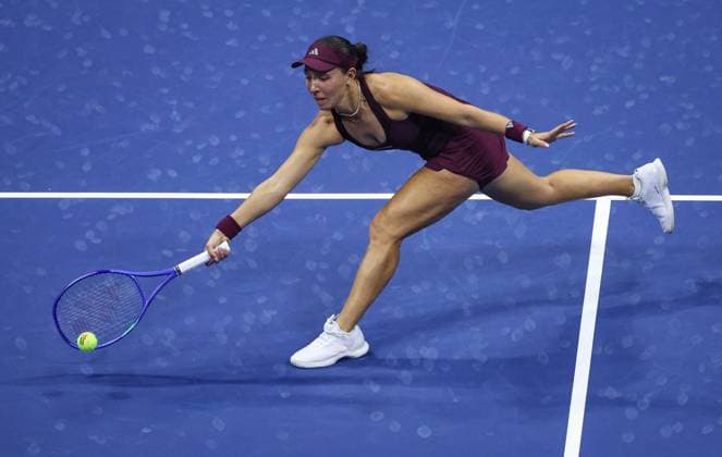 Jessica Pegula of USA in action 2026 US Open, Day Twelve, USTA Billie Jean King National Tennis Center, New York, USA - 10 Sep 2026New York USTA Billie Jean King National T New York (NY) United States of America EDITORIAL USE ONLY No use with unauthorised audio, video, data, fixture lists, club league logos or live services. Online in-match use limited to 120 images, no video emulation. No use in betting, games or single club league player publications. Copyright: xEllaxLing Shutterstockx 17140161m