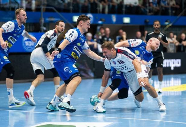 HANDBALL OPEL HBL MATCHDAY 4 THSV EISENACH SG BBM BIETIGHEIM ** FOR EDITORIAL PURPOSES ONLY ** EDITORIAL USE ONLY ** p September 10, 2026 Eisenach Handball Opel Handball 1st Bundesliga Season 2026–2027 Werner Assmann Arena Matchday 4 ThSV Eisenach SG BBM Bietigheim in the photo by Peter Walz 14 ThSV Eisenach in a duel with Fabian Wiederstein 18 SG BBM Bietigheim Germany Thuringia Eisenach Copyright SaschaxFromm Copyright: SaschaxFromm doc87jtcxxp7091l42kqn02 ,EDITORIAL USE ONLY Copyright: SaschaxFromm