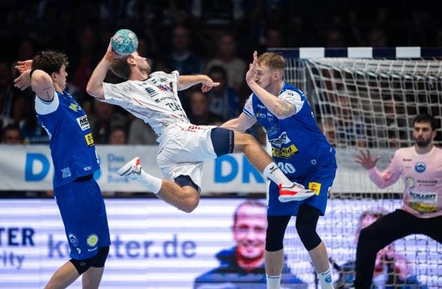 HANDBALL OPEL HBL MATCHDAY 4 THSV EISENACH SG BBM BIETIGHEIM ** FOR EDITORIAL PURPOSES ONLY ** EDITORIAL USE ONLY ** p 10 09 2026 Eisenach Handball Opel Handball 1st Bundesliga Season 2026–2027 Werner Assmann Hall Matchday 4 ThSV Eisenach SG BBM Bietigheim in the photo: Tillman Leu 99 (ThSV Eisenach) and Dominik Solak 30 (ThSV Eisenach stop Mathias Larson 44 of SG BBM Bietigheim Germany Thuringia Eisenach Copyright SaschaxFromm Copyright: SaschaxFromm doc87jtb46sefn8js1jjzu ,EDITORIAL USE ONLY Copyright: SaschaxFromm