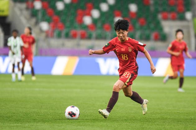 (260911) -- SOSNOWIEC, Sept. 11, 2026 -- Xiao Yafei of China controls the ball during the Group F match between China and Nigeria at the FIFA U20 Women s World Cup Poland 2026 in Sosnowiec, Poland, Sept. 10, 2026. ) (SP)POLAND-SOSNOWIEC-FOOTBALL-FIFA U20 WOMEN S WORLD CUP-CHINA VS NIGERIA PengxZiyang 