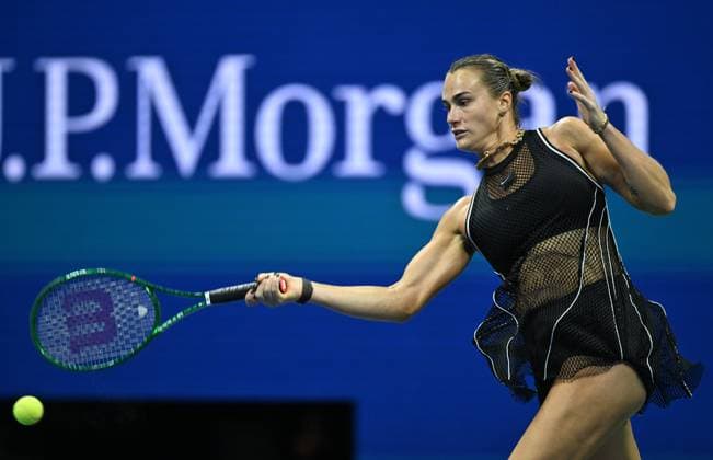 (260911) -- NEW YORK, Sept. 11, 2026 -- Aryna Sabalenka of Belarus hits a return during the women s singles semifinal match against Jessica Pegula of the United States at the 2026 US Open tennis championships in New York, the United States, Sept. 10, 2026. ) (SP)U.S.-NEW YORK-TENNIS-US OPEN-WOMEN S SINGLES LixRui 