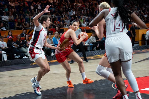USA V Hungary: Quarter-Finals - FIBA Women s Basketball World Cup Germany 2026 Agnes Torok plays during the FIBA Women s Basketball World Cup 2026 quarter-finals match between the United States and Hungary in Berlin, Germany, on September 10, 2026. Berlin Germany  Copyright: xMarcinxGolbax originalFilename:golba-usavhung260910_npRY8.jpg