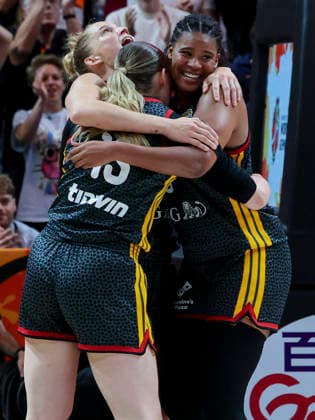 Luisa Geiselsoder (Germany), Leonie Fiebich (Germany), and Nyara Sabally (Germany) cheer during the FIBA Women s Basketball World Cup Germany 2026 quarterfinal match between Belgium and Germany at the Berlin Arena on September 10, 2026, in Berlin, Germany. Photo by Marco Steinbrenner, DeFodi Images