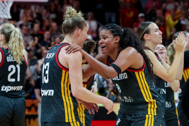 Leonie Fiebich (Germany) and Nyara Sabally (Germany) cheer during the FIBA Women’s Basketball World Cup Germany 2026 quarterfinal match between Belgium and Germany at the Berlin Arena on September 10, 2026, in Berlin, Germany. Photo by Marco Steinbrenner, DeFodi Images